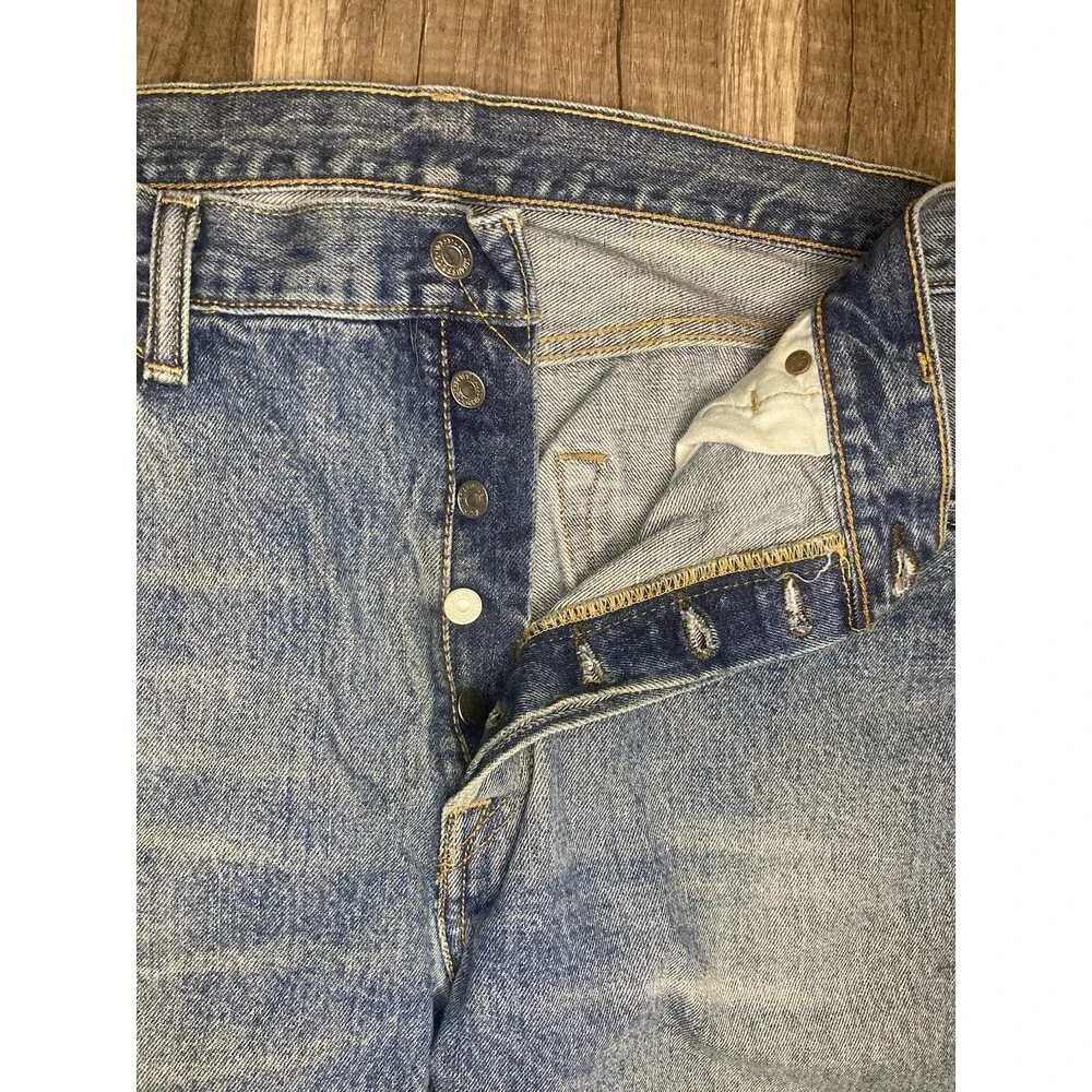 Levis 501 Jeans Mens 36x30 Blue Denim Pants Button Thrashed Faded Workwear Y2K
